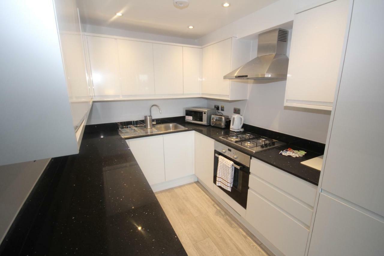 Holden Court Apartments - Apt 3 West Drayton  Eksteriør bilde